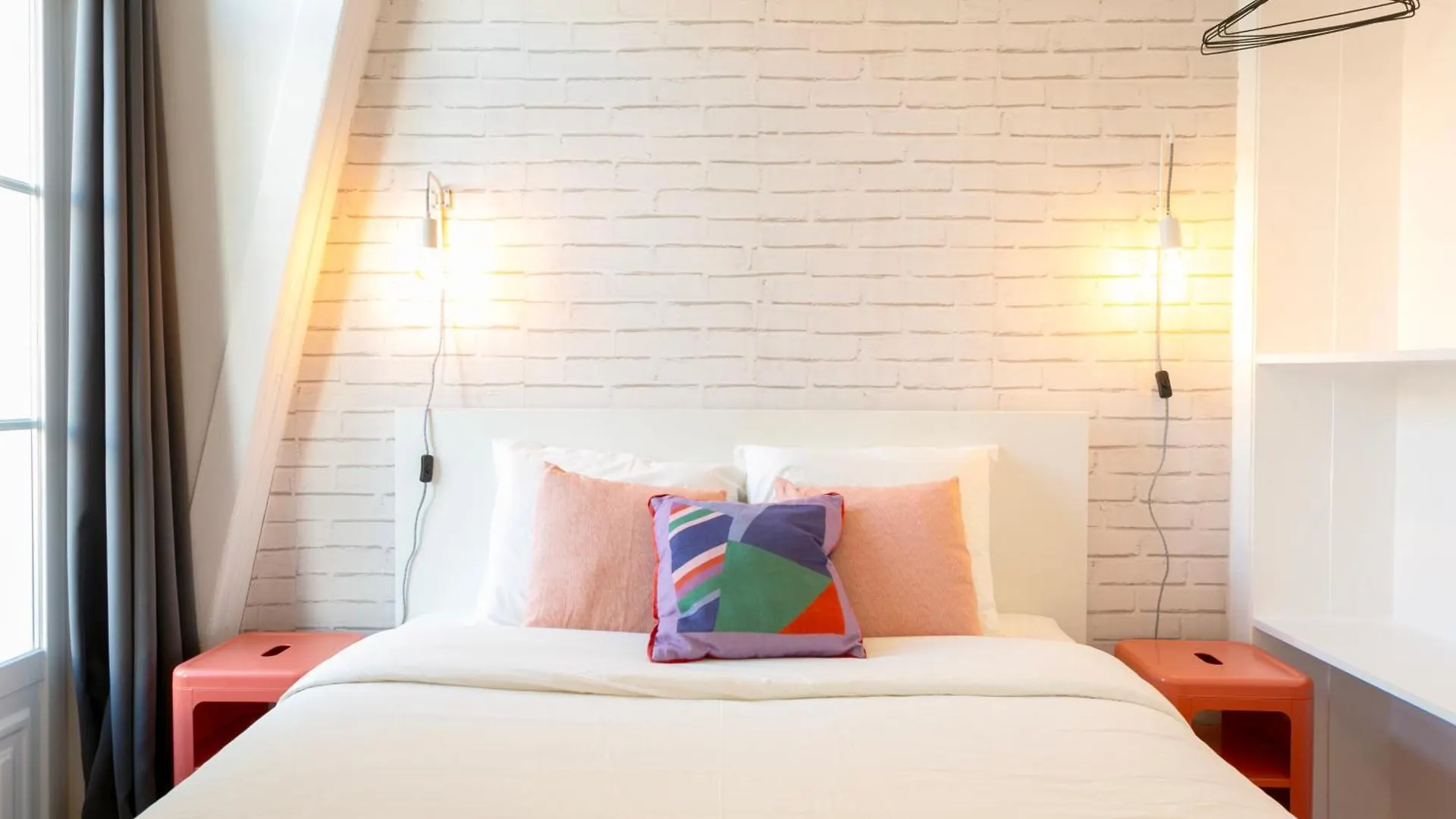 Cozy 1Bdr Penthouse With Balcony! Apartment Lisbon